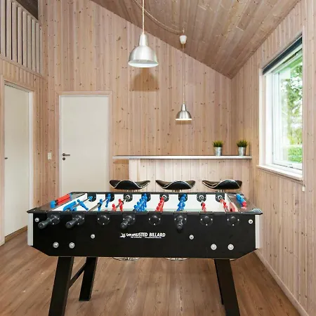 18 Person In * Ebeltoft